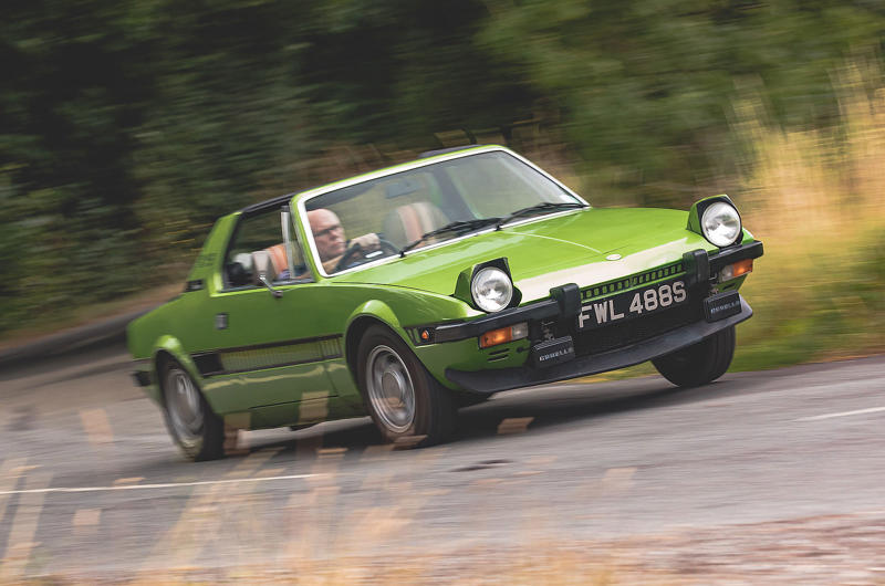 Fiat X1/9 Toyota Celica, Mazda RX-8, Toyota GT86, Fisker Karma, Ferrari Mondial, DeLorean DMC-12, Honda CR-Z, Hyundai Coupe, Ford Mustang King Cobra, Chevrolet Camaro, Hyundai Veloster, Mitsubishi Eclipse Spider GS, Audi 100 Coupe S, Pontiac Fiero, Mazda MX-30, Mazda MX-5, Volkswagen SP2, Mitsubishi FTO, Porsche 924, Lancia Scorpion, Smart Roadster, Fiat X1/9, Porsche 914, Renault Caravelle, Volkswagen Karmann Ghia (1955), Volvo P1800 (1961)