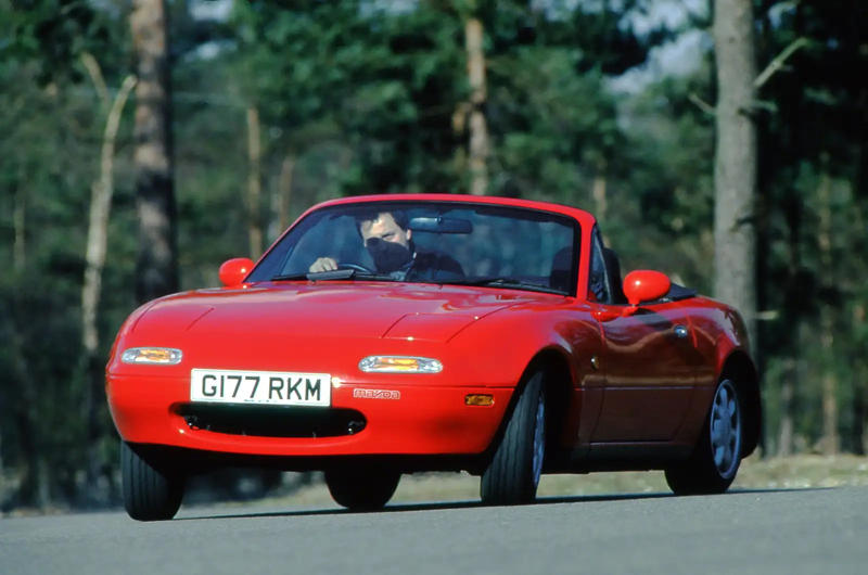 Mazda MX-5 Toyota Celica, Mazda RX-8, Toyota GT86, Fisker Karma, Ferrari Mondial, DeLorean DMC-12, Honda CR-Z, Hyundai Coupe, Ford Mustang King Cobra, Chevrolet Camaro, Hyundai Veloster, Mitsubishi Eclipse Spider GS, Audi 100 Coupe S, Pontiac Fiero, Mazda MX-30, Mazda MX-5, Volkswagen SP2, Mitsubishi FTO, Porsche 924, Lancia Scorpion, Smart Roadster, Fiat X1/9, Porsche 914, Renault Caravelle, Volkswagen Karmann Ghia (1955), Volvo P1800 (1961)