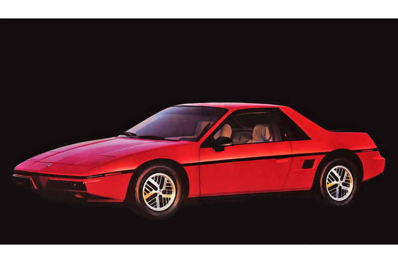 Pontiac Fiero Toyota Celica, Mazda RX-8, Toyota GT86, Fisker Karma, Ferrari Mondial, DeLorean DMC-12, Honda CR-Z, Hyundai Coupe, Ford Mustang King Cobra, Chevrolet Camaro, Hyundai Veloster, Mitsubishi Eclipse Spider GS, Audi 100 Coupe S, Pontiac Fiero, Mazda MX-30, Mazda MX-5, Volkswagen SP2, Mitsubishi FTO, Porsche 924, Lancia Scorpion, Smart Roadster, Fiat X1/9, Porsche 914, Renault Caravelle, Volkswagen Karmann Ghia (1955), Volvo P1800 (1961)