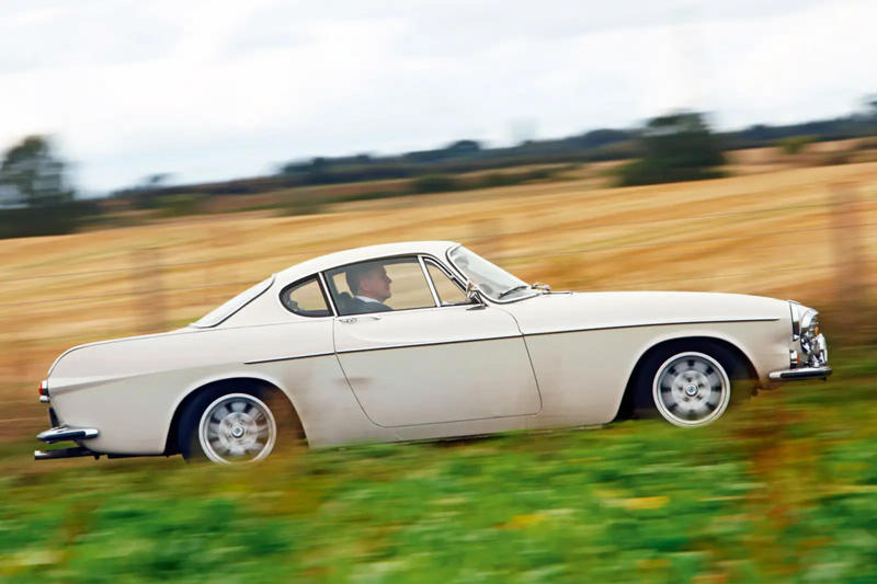 Volvo P1800 (1961) Toyota Celica, Mazda RX-8, Toyota GT86, Fisker Karma, Ferrari Mondial, DeLorean DMC-12, Honda CR-Z, Hyundai Coupe, Ford Mustang King Cobra, Chevrolet Camaro, Hyundai Veloster, Mitsubishi Eclipse Spider GS, Audi 100 Coupe S, Pontiac Fiero, Mazda MX-30, Mazda MX-5, Volkswagen SP2, Mitsubishi FTO, Porsche 924, Lancia Scorpion, Smart Roadster, Fiat X1/9, Porsche 914, Renault Caravelle, Volkswagen Karmann Ghia (1955), Volvo P1800 (1961)
