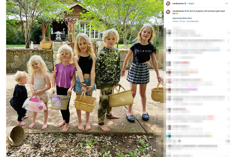 His best role: being a dad Do you remember James Van Der Beek?, Mass phenomenon, I was aiming to be an athlete but..., Great debut, Dawson arrived and with him came fame, The peak of his career, First marriage, Second time was the charm, The big announcement, Family comes first, Five more!, 'What you want most is to take care of your children', Five miscarriages, Learning from the hardships, Very active on social media, And the job?, His best role: being a dad, The 'Stifler syndrome'
