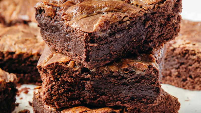 7. Brownies 1. Cheese, 3. Butter, 4. Ice Cream, 6. Coconut Oil, 7. Brownies, 8. Whipped Cream, 9. Coffee Creamer, 10. Cakes, 1. Mushrooms, 3. Skinless Chicken Breast, 4. Cottage Cheese, 5. Egg Whites, 6. Haddock, 7. Quinoa, 8. Sweet Potatoes, 9. Fresh Fruit, 10. Shrimp