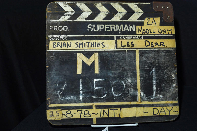 The art of command, Alfred Hitchcock: Terror with a British accent, Orson Welles: The prodigy who infuriated the magnates, Steven Spielberg: The sensitive blockbuster director who turned pop into prestige, Stanley Kubrick: The emperor of the millimetric frame and cold soul, Martin Scorsese: Catholic guilt, vices, and redemption at 24 frames per second, Francis Ford Coppola: Opera, madness and helicopters over Vietnam, Billy Wilder: The Austrian who understood Hollywood better than Hollywood itself, Kathryn Bigelow: The director who turned testosterone into surgical precision, John Ford: The tough guy who founded Western mythology