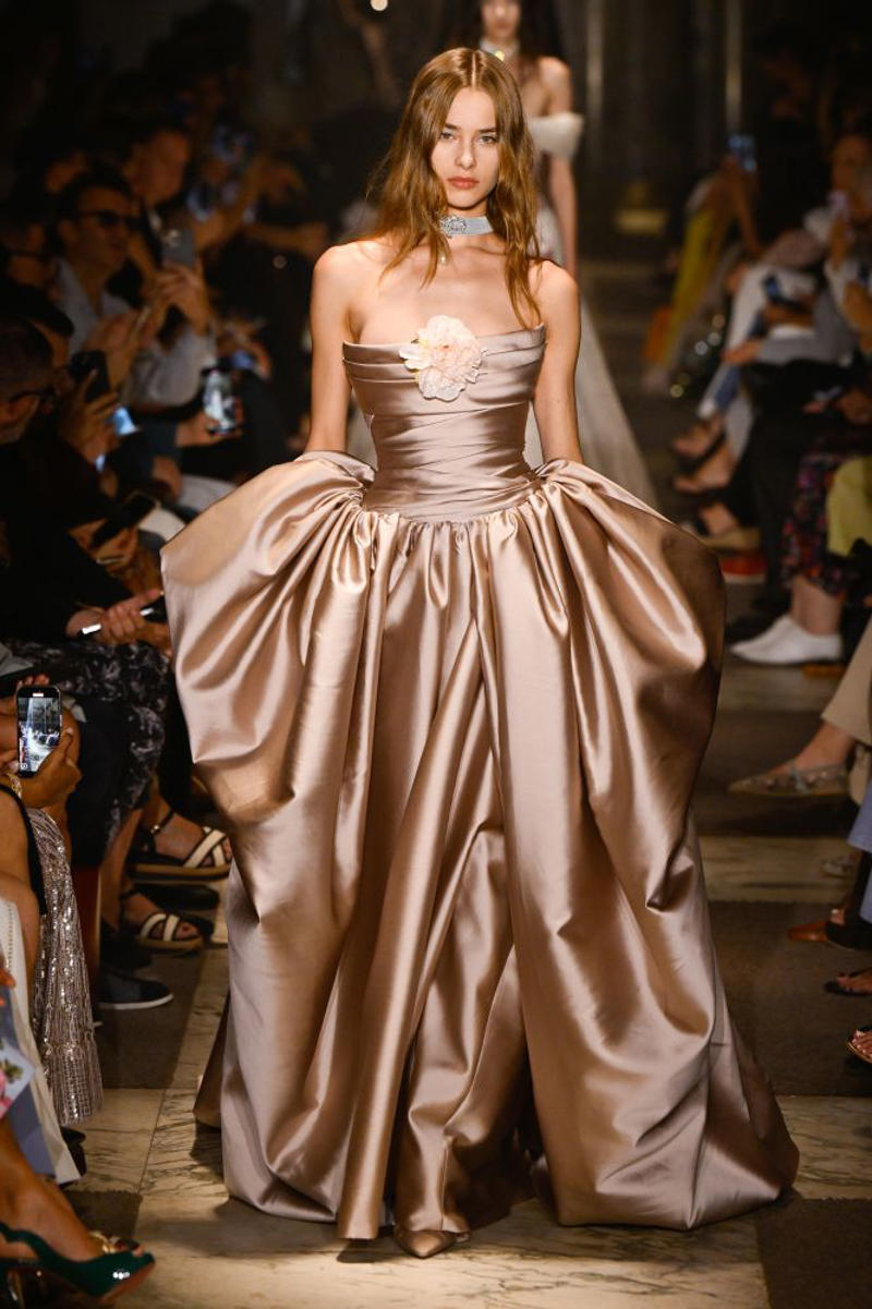 Elie Saab Fall 2025 Couture Viktor & Rolf – Haute Couture Fall/Winter 2025 – Backstage, Ardazaei Fall 2025 Couture, Ashi Studio Fall 2025 Couture, Balenciaga – Haute Couture Fall/Winter 2025 – Preview, Elie Saab Fall 2025 Couture, Germanier – Haute Couture Fall/Winter 2025 – Runway, Iris Van Herpen – Haute Couture Fall/Winter 2025 – Backstage, Lever Fall 2025 Couture, Maison Margiela Artisanal Fall 2025 Couture, Rahul Mishra Fall 2025 Couture, Rami Al Ali Fall 2025 Couture, Robert Wun Fall 2025 Couture, Stephane Rolland Fall 2025 Couture, Yuima Nakazato – Haute Couture Fall/Winter 2025 – Backstage