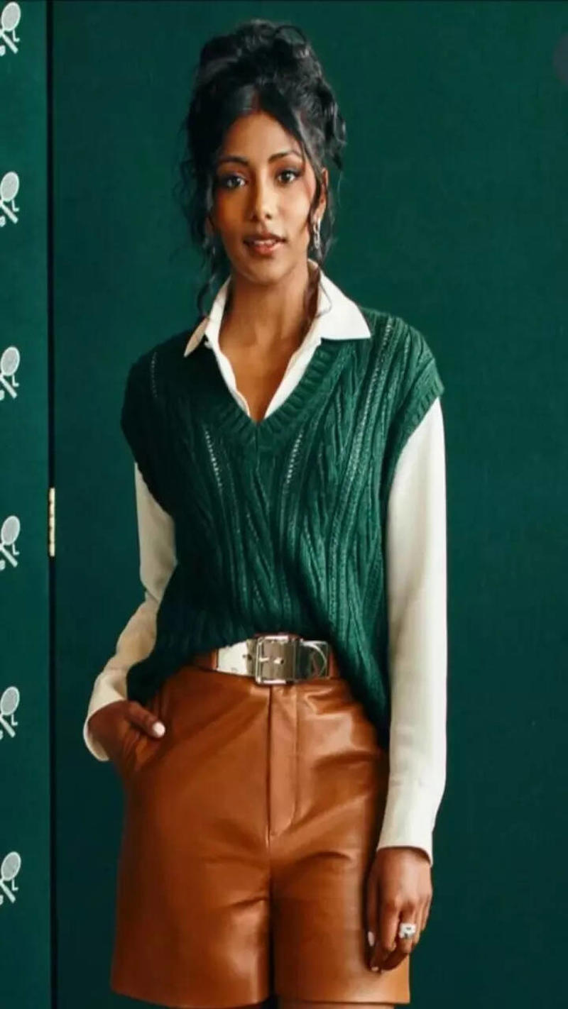 Charithra Chandran 7 Tamil-origin actresses dominating Hollywood, Simone Ashley, Charithra Chandran, Maitreyi Ramakrishnan, Anjana Vasan, Poorna Jagannathan, Mindy Kaling, Geraldine Viswanathan