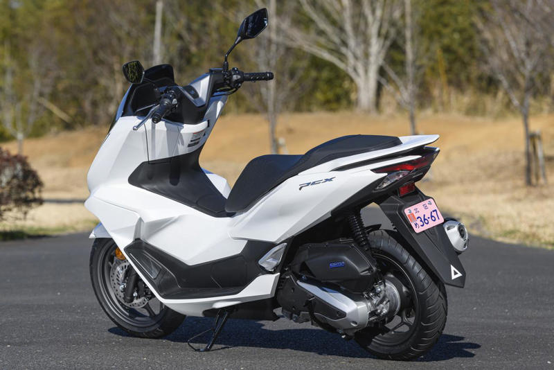 ホンダ「PCX」インプレ（太田安治）, ホンダ「PCX」カラー・人気投票, ホンダ「PCX」ライディングポジション・足つき性, ホンダ「PCX」各部装備・ディテール解説, ホンダ「PCX」主なスペック・燃費・製造国・価格, ホンダ「PCX」関連のおすすめ記事