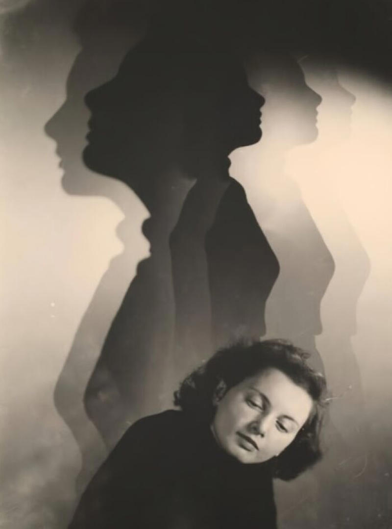 Edmund Kesting’s Play with Light and Shadow, 1930 Royal Dining with Angela Lansbury and Basil Rathbone, Breaking Barriers: Mary Wallace’s Historic Drive, Strength and Heritage in Canyon De Chelly, Portrait of Youth: Kiowa Girl, Berber Beauty: Ouled Nail Girl, A Shared Moment: Paula and Her Kitten, Marilyn Monroe’s Playful Potato Sack Look, Challenging the Rules: Brooklyn Dress Code Protest, 1940, Wolof Family Portrait by Emile Noal, Reunion After a Long Voyage, Elegance in Motion: Manon Chaufour by Martin Imboden, Dad’s Got Moves: Melbourne, 1940s, Fire Escape Embrace, 1946, Ani Chokyi of Tibet, Captured in Darjeeling, 1890s, Headlines and Daydreams, Champs Elysées, 1947, Timeless Athens: The Acropolis in 1860, Catharina ‘Toto’ Koopman: A Parisian Muse, 1933, On the Road Together: Family Hitchhiking, California, Einstein and His Beloved Violin, 1941, Edmund Kesting’s Play with Light and Shadow, 1930, Champagne Inspector in Protective Mask, Helen Bennett’s Stunning Spider Dress, 1939, Harriet Hoctor’s Graceful Question Mark, 1925, Double the Dazzle: The Dolly Sisters in the 1920s, Glamour at The Forbidden City, 1948, Double the Glamour: Mother-Daughter Style, 1954, Cardboard Couture: Sicilian Suit Substitute, The Day Daddy Came Home: Hector Murdoch’s Return, Courage Behind Bars: Mexico, 1935, Milk Time Mischief at Arch Badertscher’s Farm