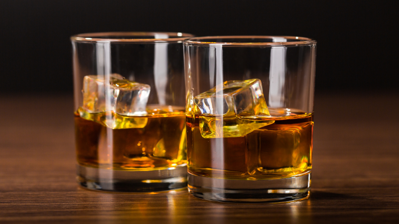 Chose zero alcohol, and stuck with it 7 tips for longevity, Skipped the smoke, skipped the risk, Chose zero alcohol, and stuck with it, Treated exercise like a lifeline, not a task, Let hunger breathe, and practice intermittent fasting, Avoided meat since age 20, not just a trend, Treated sugar as a guest, not a resident, Embraced simplicity, and removed the fat
