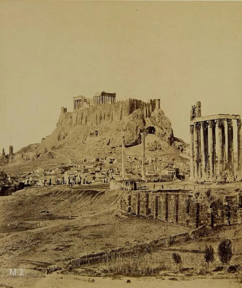 Timeless Athens: The Acropolis in 1860 Royal Dining with Angela Lansbury and Basil Rathbone, Breaking Barriers: Mary Wallace’s Historic Drive, Strength and Heritage in Canyon De Chelly, Portrait of Youth: Kiowa Girl, Berber Beauty: Ouled Nail Girl, A Shared Moment: Paula and Her Kitten, Marilyn Monroe’s Playful Potato Sack Look, Challenging the Rules: Brooklyn Dress Code Protest, 1940, Wolof Family Portrait by Emile Noal, Reunion After a Long Voyage, Elegance in Motion: Manon Chaufour by Martin Imboden, Dad’s Got Moves: Melbourne, 1940s, Fire Escape Embrace, 1946, Ani Chokyi of Tibet, Captured in Darjeeling, 1890s, Headlines and Daydreams, Champs Elysées, 1947, Timeless Athens: The Acropolis in 1860, Catharina ‘Toto’ Koopman: A Parisian Muse, 1933, On the Road Together: Family Hitchhiking, California, Einstein and His Beloved Violin, 1941, Edmund Kesting’s Play with Light and Shadow, 1930, Champagne Inspector in Protective Mask, Helen Bennett’s Stunning Spider Dress, 1939, Harriet Hoctor’s Graceful Question Mark, 1925, Double the Dazzle: The Dolly Sisters in the 1920s, Glamour at The Forbidden City, 1948, Double the Glamour: Mother-Daughter Style, 1954, Cardboard Couture: Sicilian Suit Substitute, The Day Daddy Came Home: Hector Murdoch’s Return, Courage Behind Bars: Mexico, 1935, Milk Time Mischief at Arch Badertscher’s Farm