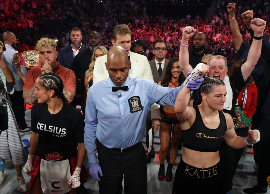 10. Katie Taylor vs. Amanda Serrano 3 - 2,800,000 views, 9. 7 Bears: Limited Series - 2,900,000 views, 8. Sullivan's Crossing: Season 1 - 3,000,000 views, 7. Squid Game: Season 2 - 3,200,000 views, 6. The Waterfront: Season 1 - 3,600,000 views, 5. DAN DA DAN: Season 2 - 5,400,000 views, 4. Under a Dark Sun: Season 1 - 5,800,000 views, 3. The Sandman: Season 2 - 5,900,000 views, 2. Ángela: Limited Series - 6,900,000 views, 1. Squid Game: Season 3 - 15,900,000 views