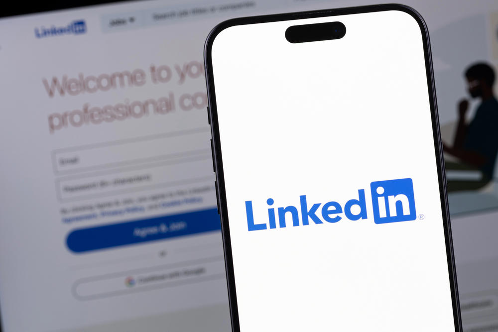 Twitter (X), WhatsApp, Instagram, LinkedIn, The Price of Convenience