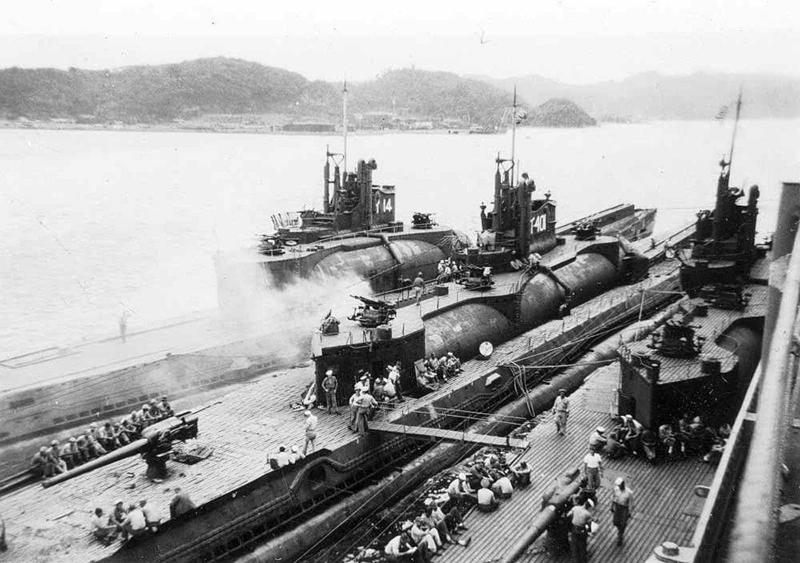 太平洋上で聞かされた「降伏宣言」, アメリカの交通網を破壊する「パナマ運河攻撃作戦」, 特攻作戦への変貌, 本土決戦を前に頓挫したパナマ運河攻撃作戦, 米軍模様に塗り替えられた「日の丸」, 海に消えていった晴嵐, 伊四百一潜の軍艦旗の降納, 現代に蘇った「晴嵐」