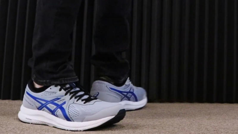 1. Nike Revolution 6, 2. Adidas Duramo SL, 3. Under Armour Charged Assert 9, 4. Skechers D’Lites, 5. Puma Flyer Runner, 6. Reebok Lite 3.0, 7. ASICS Gel-Contend 7, 8. New Balance DRFT v1, 9. Fila Memory Workshift, 10. Avia Avi-Verge, 1. Brooks Ghost 15, 2. Nike ZoomX Vaporfly NEXT% 3, 3. ASICS Gel-Nimbus 26, 4. Hoka One One Clifton 9, 5. New Balance Fresh Foam X 1080v13, 6. Saucony Endorphin Speed 4, 7. Altra Torin 7, 8. On Cloudmonster, 9. Mizuno Wave Rider 27, 10. Adidas Adizero Adios Pro 3