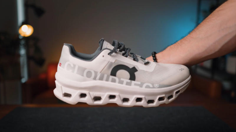 1. Nike Revolution 6, 2. Adidas Duramo SL, 3. Under Armour Charged Assert 9, 4. Skechers D’Lites, 5. Puma Flyer Runner, 6. Reebok Lite 3.0, 7. ASICS Gel-Contend 7, 8. New Balance DRFT v1, 9. Fila Memory Workshift, 10. Avia Avi-Verge, 1. Brooks Ghost 15, 2. Nike ZoomX Vaporfly NEXT% 3, 3. ASICS Gel-Nimbus 26, 4. Hoka One One Clifton 9, 5. New Balance Fresh Foam X 1080v13, 6. Saucony Endorphin Speed 4, 7. Altra Torin 7, 8. On Cloudmonster, 9. Mizuno Wave Rider 27, 10. Adidas Adizero Adios Pro 3