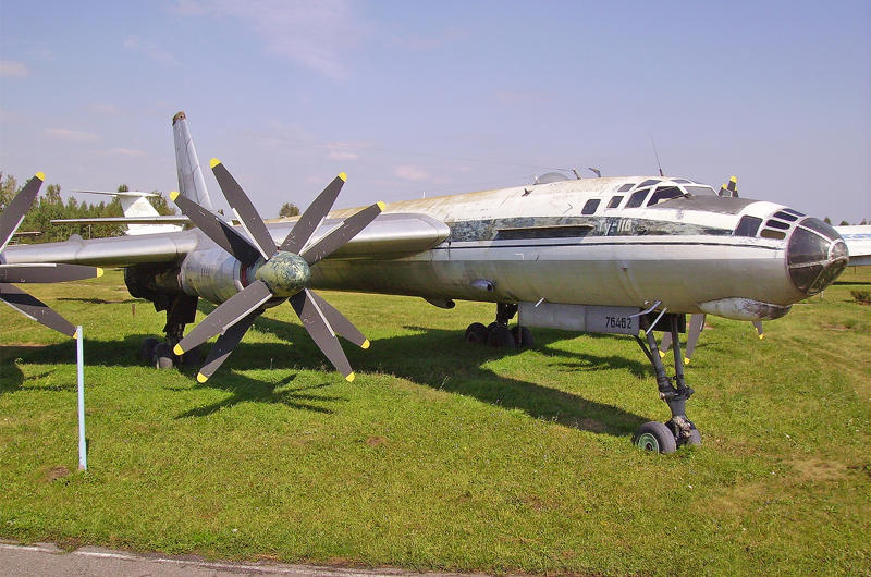 10: Tupolev Tu-116, 9: Sukhoi Su-7, 8: Lavochkin LaGG-3, 7: Silvanskii IS, 6: Mikoyan-Gurevich MiG-23MS, 5: Antonov An-10, 4: Tupolev Tu-144, 3: Yakovlev Yak-38, 2: Sukhoi Su-2 (1937), 2: Sukhoi Su-2, 1: Kalinin K-7