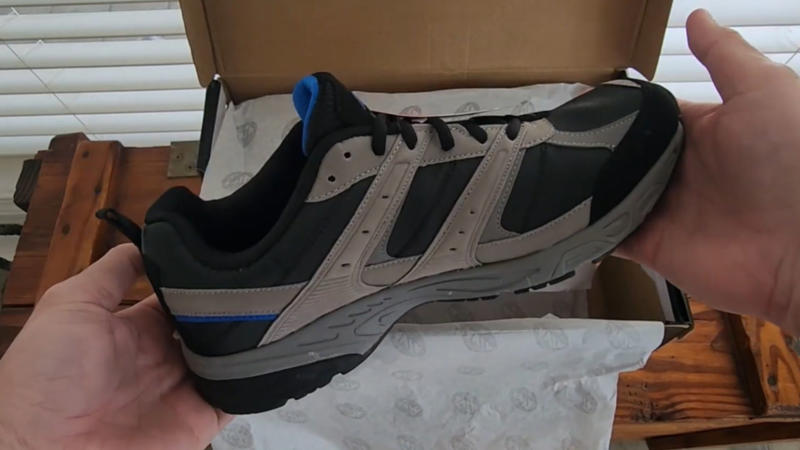 1. Nike Revolution 6, 2. Adidas Duramo SL, 3. Under Armour Charged Assert 9, 4. Skechers D’Lites, 5. Puma Flyer Runner, 6. Reebok Lite 3.0, 7. ASICS Gel-Contend 7, 8. New Balance DRFT v1, 9. Fila Memory Workshift, 10. Avia Avi-Verge, 1. Brooks Ghost 15, 2. Nike ZoomX Vaporfly NEXT% 3, 3. ASICS Gel-Nimbus 26, 4. Hoka One One Clifton 9, 5. New Balance Fresh Foam X 1080v13, 6. Saucony Endorphin Speed 4, 7. Altra Torin 7, 8. On Cloudmonster, 9. Mizuno Wave Rider 27, 10. Adidas Adizero Adios Pro 3