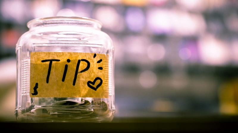 2. Feel Pressured To Tip 1. Wipe Down Your Table, 2. Share Seating, 3. Return Your Tray, 4. Be Decisive in Line, 5. Alert Janitors Of Dangerous Spills, 6. Return Whatever You Rearranged, 7. Don't Block Walkways, 8. Dispose of Trash Properly, 9. Be Patient With Staff, 10. Give Up Chairs You Don't Need, 1. Table-Hunting While Someone's Still Eating, 2. Feel Pressured To Tip, 3. Being Too Loud, 4. Saving a Table During a Rush, 5. Let Your Children Run Free, 6. Taking All The Napkins, 7. Arguing Over Table Spots, 8. Bringing in Strong-Smelling Outside Food, 9. Overstaying Without Eating, 10. Ask Before Taking Chairs
