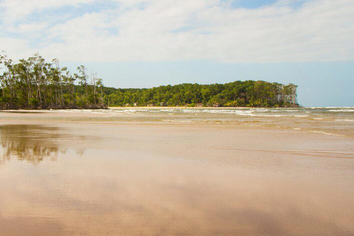 Amazon Beaches, South America Cape Tribulation, Australia, Playa Zipolite, Mexico, Morecambe Bay, United Kingdom, Myrtle Beach, South Carolina, Chowpatty Beach, India, Fraser Island, Australia, Amazon Beaches, South America, Northern Territory, Australia, Ehukai Beach Park, Hawaii
