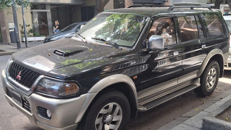 1. Jeep Wrangler (JK), 2. Toyota FJ Cruiser, 3. Ford Explorer (Early 2000s), 4. Suzuki Samurai, 5. Land Rover Defender 90 (Old Gen), 6. Chevrolet Suburban (Pre-2000s), 7. Mitsubishi Montero, 8. Mercedes-Benz G-Class (Pre-2018), 9. Chevrolet Astro Van, 10. Dodge Durango (First Generation), 11. Toyota Land Cruiser (80 Series), 12. Kia Sedona (2000s Models), 13. Nissan Xterra (First Generation), 14. GMC Yukon XL (Early 2000s), 15. Isuzu Trooper, 16. Ford Aerostar, 17. Chrysler Pacifica (First Generation), 18. Hummer H2, 19. Buick Rendezvous, 20. Pontiac Aztek