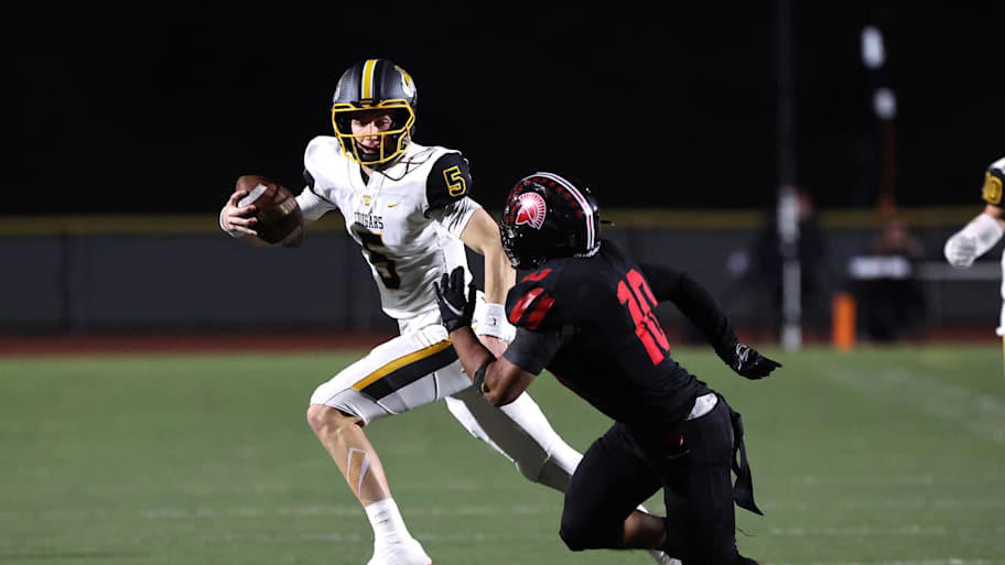 1. Ryder Lyons, Folsom, Sr., 2. Brady Smigiel, Newbury Park, Sr., 3. Brady Edmunds, Huntington Beach, Jr. , 4. Oscar Rios, Downey, Sr., 5. Luke Fahey, Mission Viejo, Sr. , 6. Ryan Hopkins, Mater Dei (Santa Ana), Sr., 7. Bryson Beaver, Vista Murrieta, Sr., 8. Corin Berry, Charter Oak (Covina), Sr. , 9.  Troy Huhn, Mission Hills (San Marcos), Sr.  , 10. Michael Mitchell, Riordan (San Francisco), Sr. , 11. Deagan Rose, Clovis, Sr., 12. Koa Malau’ulu, St. John Bosco, So., 13. Jackson Taylor, Thousand Oaks, Sr., 14. Laird Finkel, Sierra Canyon, Sr. , 15. Brady Palmer, Cathedral Catholic (San Diego), Sr.,  16. Cash Herrera, Bishop’s School (La Jolla), Sr.   , 17. Dane Weber, Chaparral (Temecula), Jr., 18. Caden Jones, Crean Lutheran (Irvine), Jr., 19. Derek Garcia, Ventura, Sr., 20. Sands Dougherty, Morro Bay, Sr., 21. Ryan Rakowski, Palos Verdes, Sr. , 22. Zachary Benitez, Granite Hills (El Cajon), Jr., 23. Alexander Lundsberg, Canyon, Sr., 24. Jelani Dippel, Central (Fresno), Jr., 25. Noah Schuback, Poway, Sr.