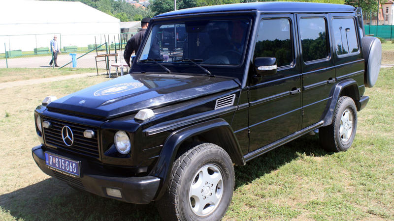 1. Jeep Wrangler (JK), 2. Toyota FJ Cruiser, 3. Ford Explorer (Early 2000s), 4. Suzuki Samurai, 5. Land Rover Defender 90 (Old Gen), 6. Chevrolet Suburban (Pre-2000s), 7. Mitsubishi Montero, 8. Mercedes-Benz G-Class (Pre-2018), 9. Chevrolet Astro Van, 10. Dodge Durango (First Generation), 11. Toyota Land Cruiser (80 Series), 12. Kia Sedona (2000s Models), 13. Nissan Xterra (First Generation), 14. GMC Yukon XL (Early 2000s), 15. Isuzu Trooper, 16. Ford Aerostar, 17. Chrysler Pacifica (First Generation), 18. Hummer H2, 19. Buick Rendezvous, 20. Pontiac Aztek
