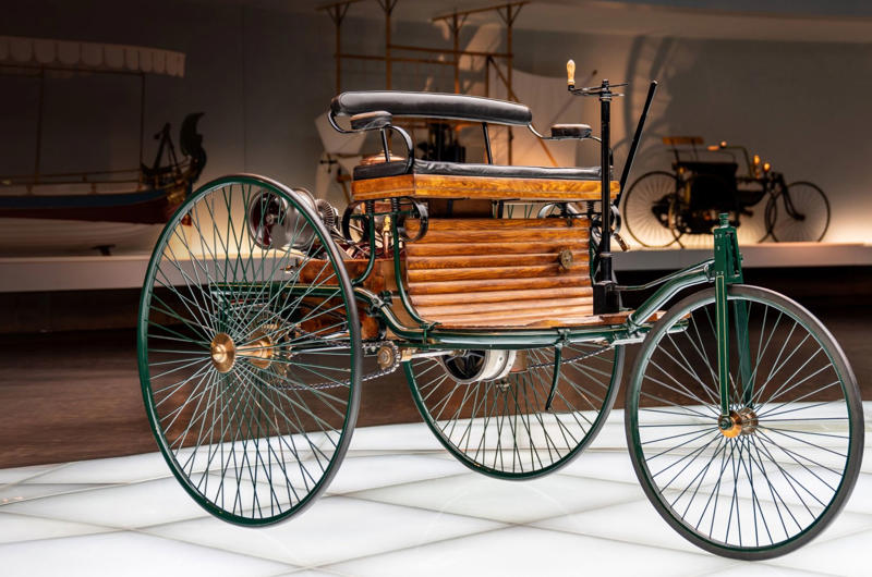 Benz Patent Motorwagen Audi R10 TDI, Auto Union V16, Benz Patent Motorwagen, Blitzen Benz, Bugatti W16, Daimler DB603, DKW two-stroke, MAN B&W 11G95ME-C9.5, Mercedes M139, Mercedes M156, Mercedes M196, Opel CIH, Porsche flat-six, Volkswagen EA827, Volkswagen Type 1, Volkswagen W8