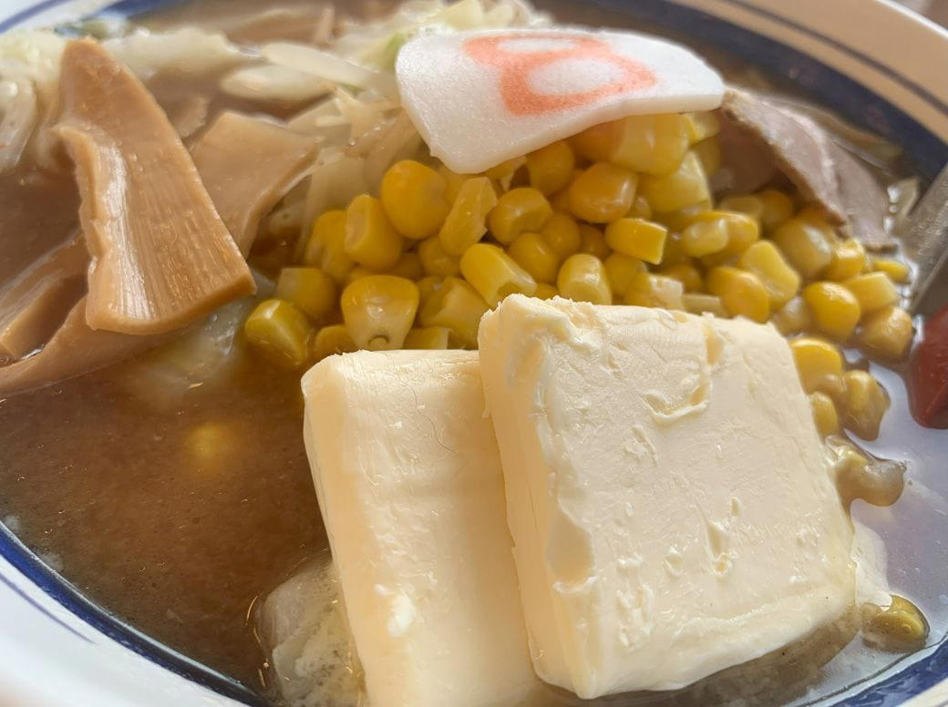 「お腹すいたら、8番いこか」──北陸のソウルらーめんはいつも人生のそばにあった, 北陸で愛されて半世紀──“野菜を主役にした”690円らーめん, 味噌か塩か──8番らーめんに見る“県民性の分かれ道”, 気温35度なら新発売の「冷んやり和だしらーめん」, 8番らーめん、被災11店すべて再開　「懐かしい味が帰ってきた」