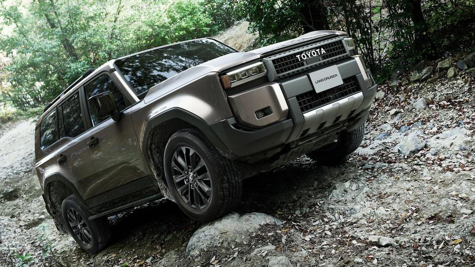 日本なら選べる「3つのランクル」, ランクルの象徴・ラダーフレーム, 「キング・オブ・SUV」ランクル300, ランクルの原点をアップデートする250, 不変の価値を持つ究極のクロカン, どのモデルがベストか
