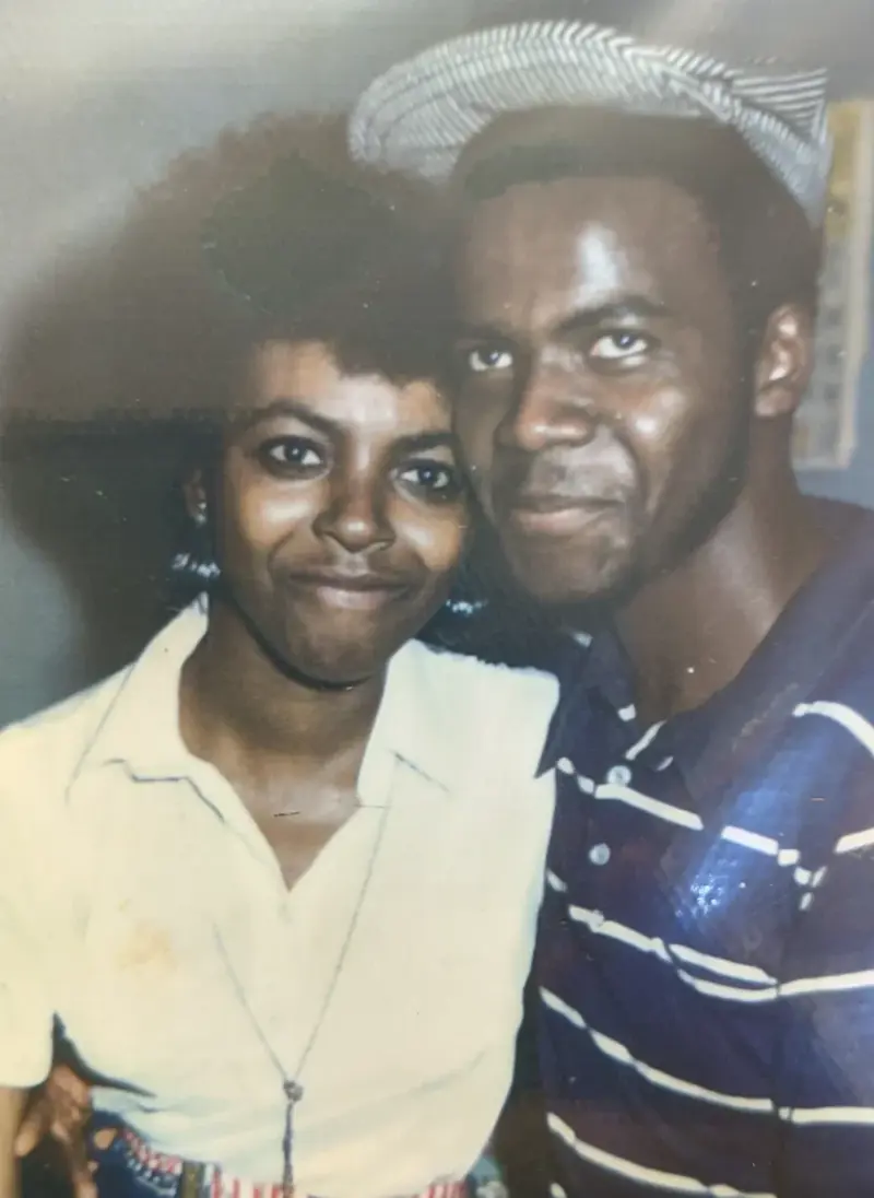 7. ‘My Grandparents’ First Date, 1971′ 1. Sharing Milkshakes and Smiles at the Soda Fountain, 1956, 2. ‘First Date With My Wife in Okinawa, Japan, 1999’, 3. Who Doesn’t Love a Beachy First Date?, 4. ‘My Parents on Their First Date in 1961’, 5. ‘My Dad and Mom Are on the Left. Mid-1950’s. First Date’, 6. ‘My Mom Falling Into a Stream on My Parents’ First Date, 1978’, 7. ‘My Grandparents’ First Date, 1971′, 8. ‘My Grandmother on Her First Date in 1936’, 9. ‘Couple on a Date in New York City, Circa 1963’, 10. ‘Kids on a Date Eating Popcorn From a Cinema, 1957’, 11. ‘My Mom and Dad on Their First Date, 1979’, 12. ‘Here’s My Dad on His First Date With My Mum in Hong Kong, 1989’, 13. This Couple Was Really Packing on the PDA; We Bet the Chaperone Was Not Pleased, 14. Testing That Chemistry on the Dance Floor, 1940s, 15. ‘My Parents’ First Date, Early ’70s. My Dad Was a G.I. Stationed in the Philippines. Lady in the Back Was My Mom’s Chaperone’, 16. ‘My Grandparents on Their First Date in New York City, 1949’, 17. ‘My Mom and Dad, 1955. This Was Taken at Her House Prior to Their First Date. They Were Married for 60 Years’, 18. ‘My Parents on Their First Date at 19 Years Old in Forest Grove, Oregon, 1950’