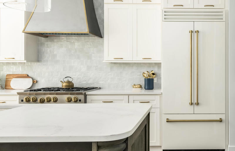 High-end decorating tricks on a budget, Go monochrome on exteriors, Add bespoke finishing touches, Install decorative moulding, Hang curtains high, Introduce metallics, Steal hotel style, Paint rooms in rich colour, Grow an indoor tree, Add character with vintage furniture, Opt for built-in furniture, Create a dressing room, Move furniture away from walls, Bring in a beautiful headboard, Install a splashback, Upgrade the wallpaper, Wow with oversized lighting, Mix natural fibres with black wood, Fake fancy floor tiles, Upscale your bathroom tiles, Upcycle statement furniture, Go large with rugs, Move the bath into the bedroom, Add in oversized art, Buy a used designer kitchen, Use white, ivory and cream