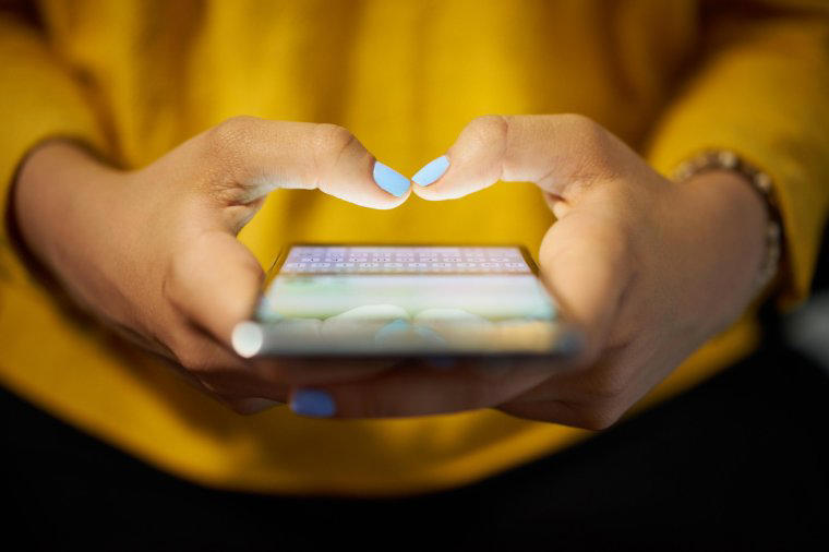 Social media awash with those eschewing usual rules, 'It feels so unstable', Messaging and in-person dates, Waiting a month, Just friends or the most fulfilling relationship?, Ended up saying 'I love you' sooner