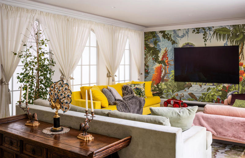High-end decorating tricks on a budget, Go monochrome on exteriors, Add bespoke finishing touches, Install decorative moulding, Hang curtains high, Introduce metallics, Steal hotel style, Paint rooms in rich colour, Grow an indoor tree, Add character with vintage furniture, Opt for built-in furniture, Create a dressing room, Move furniture away from walls, Bring in a beautiful headboard, Install a splashback, Upgrade the wallpaper, Wow with oversized lighting, Mix natural fibres with black wood, Fake fancy floor tiles, Upscale your bathroom tiles, Upcycle statement furniture, Go large with rugs, Move the bath into the bedroom, Add in oversized art, Buy a used designer kitchen, Use white, ivory and cream