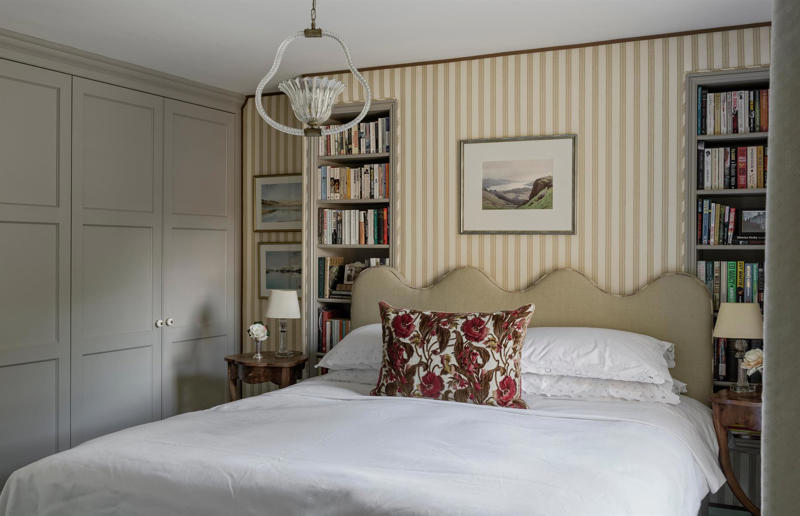 High-end decorating tricks on a budget, Go monochrome on exteriors, Add bespoke finishing touches, Install decorative moulding, Hang curtains high, Introduce metallics, Steal hotel style, Paint rooms in rich colour, Grow an indoor tree, Add character with vintage furniture, Opt for built-in furniture, Create a dressing room, Move furniture away from walls, Bring in a beautiful headboard, Install a splashback, Upgrade the wallpaper, Wow with oversized lighting, Mix natural fibres with black wood, Fake fancy floor tiles, Upscale your bathroom tiles, Upcycle statement furniture, Go large with rugs, Move the bath into the bedroom, Add in oversized art, Buy a used designer kitchen, Use white, ivory and cream