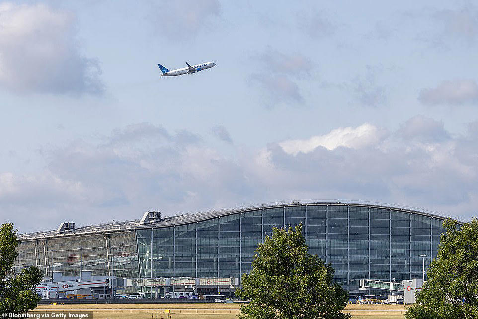 United flight to London turns back mid-way due to technical issue
