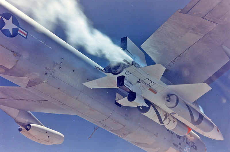 10: MiG-31 ‘Foxhound’ - Mach 2.83, 10: MiG-31 ‘Foxhound’ - 1900mph - Mach 2.83, 9: Mikoyan-Gurevich Ye-150 series – Mach 2.85, 8: General Dynamics F-111 Aardvark – Mach 2.91+, 7: North American XB-70 Valkyrie (1964) – Mach 3, 6: Bell X-2 Starbuster - Mach 3.196 (air-launched), 5: Mikoyan MiG-25 ‘Foxbat’ - Mach 3.2, 4: Lockheed SR-71 Blackbird - Mach 3.3 (1964), 3: Lockheed YF-12 - Mach 3.35 (1963), 2: Lockheed A-12 ‘Cygnus’, 1: North American X-15 - Mach 6.7+ (1959)