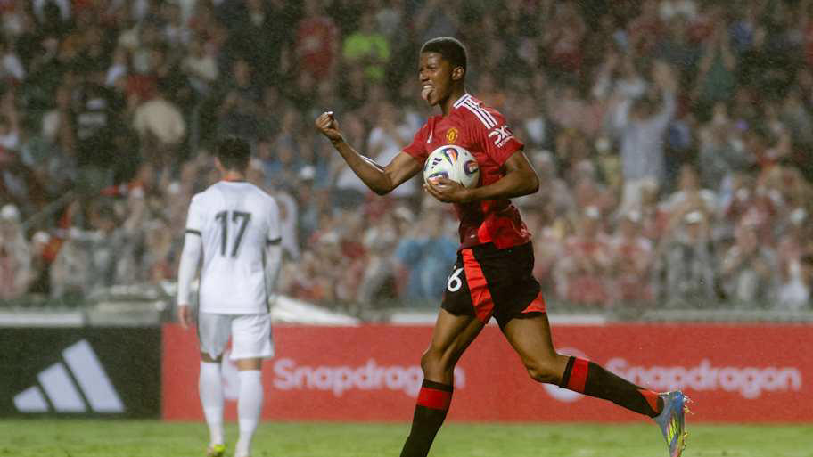 Matheus Cunha Debut, Tactical Tweaks, Academy Prospects, New Leeds Signings