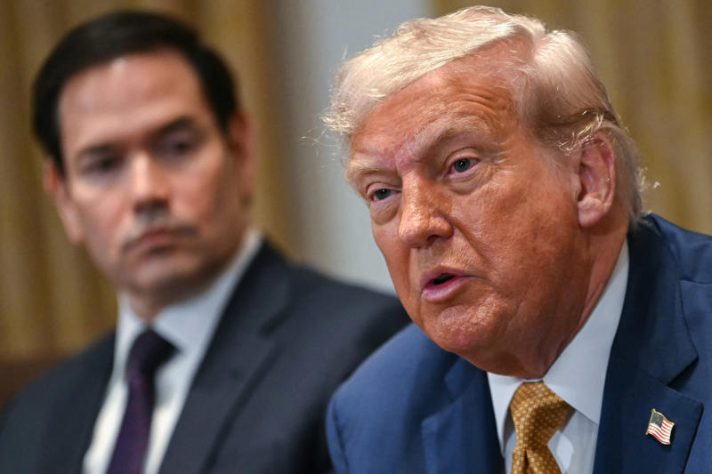 トランプ政権の閣僚がロシア軍の死傷者数に言及, ASEAN外相会議でのコメント, 複数の情報源から得られた見解, 英国防省による最新の推計, ウクライナ軍参謀本部の推計, 6月12日の時点で100万340人, 100万人分の攻撃力が低下, 「戦争犯罪の報い」, 2022年3月に集計開始, ますます増加するロシア軍の死傷者数, ロシア軍の死傷者数がとくに多かった日, 過去最悪の死傷者数を記録した日, 独自に検証するのは困難, 今年4月までに死傷者92万人？, 「ウクライナ軍参謀本部のデータは正確」, 今年に入ってからの死傷者数は20万人, 人海戦術を続けるロシア, 死傷者数など気にしないプーチン政権