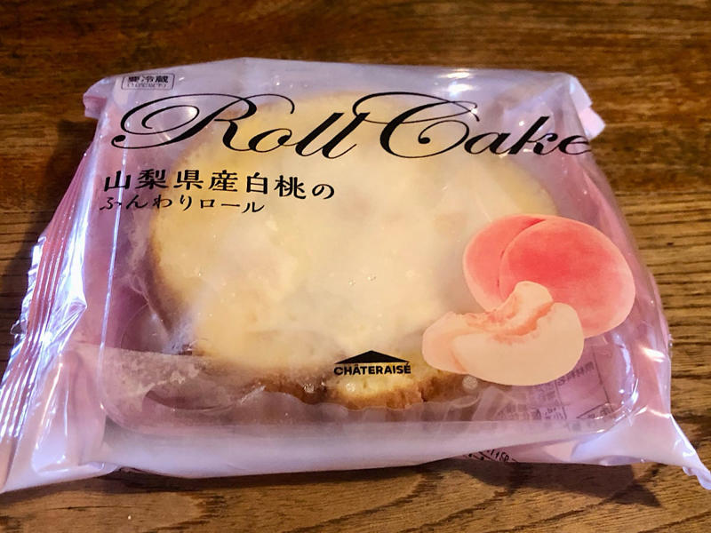 さっぱりジューシーな味わいとソフトなかき氷のような食感が最高, 白桃と粒餡、ホイップクリームの絶妙なバランスがイイ！, みずみずしい白桃の甘さと、爽やかなレアチーズクリームの酸味の組み合わせがベストマッチすぎ, 白桃の風味を味わえる、しっかり甘いホイップクリームがしみじみと美味しい