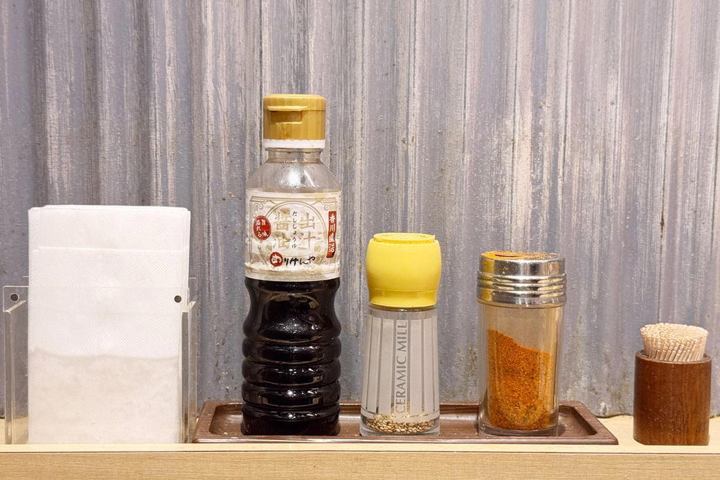 系列店、親父の製麺所とめりけんやは同じうどん, 親父の製麺所のお得なモーニングメニューは480円, 朝のうどんは胃にやさしい。お腹いっぱいでも重くない朝ごはん, 実は栄養バランスはそこまで悪くない!? うどんとライスの組み合わせ, 忙しい朝の時間にもピッタリの手早さと、財布にやさしい価格, うどんブーム到来の予感!? めりけんやの出店拡大を願って, 丼ものチェーンも「うどん」を目下強化中