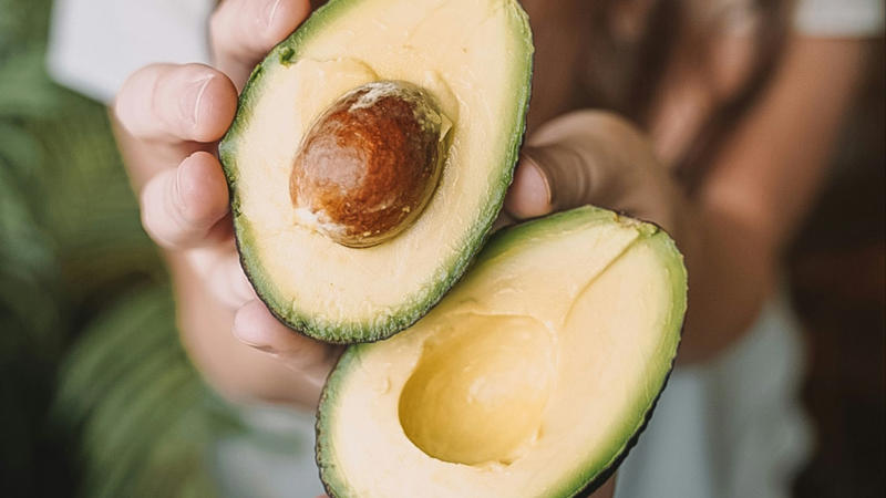 Superfoods We Can Trust 1. Avocados, 2. Berries, 3. Quinoa, 4. Almonds, 5. Spinach, 6. Salmon, 7. Sweet Potatoes, 8. Garlic, 9. Broccoli, 10. Chia Seeds, 11. Brussels Sprouts, 12. Eggs, 13. Apples, 14. Walnuts, 15. Asparagus, 16. Oats, 17. Carrots, 18. Kale, 19. Oranges, 20. Bell Peppers