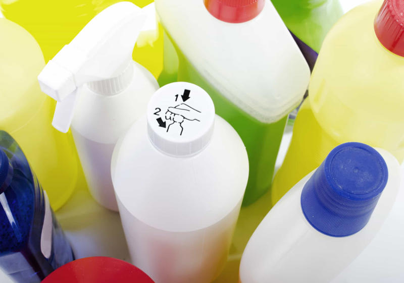 Don't keep household cleaners in the pantry Do clean up spills quickly, Do clean fruits with a scrub brush, Do replace your sponges regularly, Do keep in mind acidity when it comes to canned foods, Do keep marinated food in the refrigerator, Do put away your groceries quickly, Do store leftovers in shallow containers, Do use a food thermometer, Don't wash raw meat, Don't simply trust expiration dates, Don't crack your eggs in the bowl, Don't use sponges on countertops, Don't keep household cleaners in the pantry
