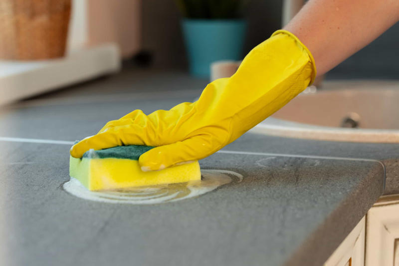 Don't use sponges on countertops Do clean up spills quickly, Do clean fruits with a scrub brush, Do replace your sponges regularly, Do keep in mind acidity when it comes to canned foods, Do keep marinated food in the refrigerator, Do put away your groceries quickly, Do store leftovers in shallow containers, Do use a food thermometer, Don't wash raw meat, Don't simply trust expiration dates, Don't crack your eggs in the bowl, Don't use sponges on countertops, Don't keep household cleaners in the pantry