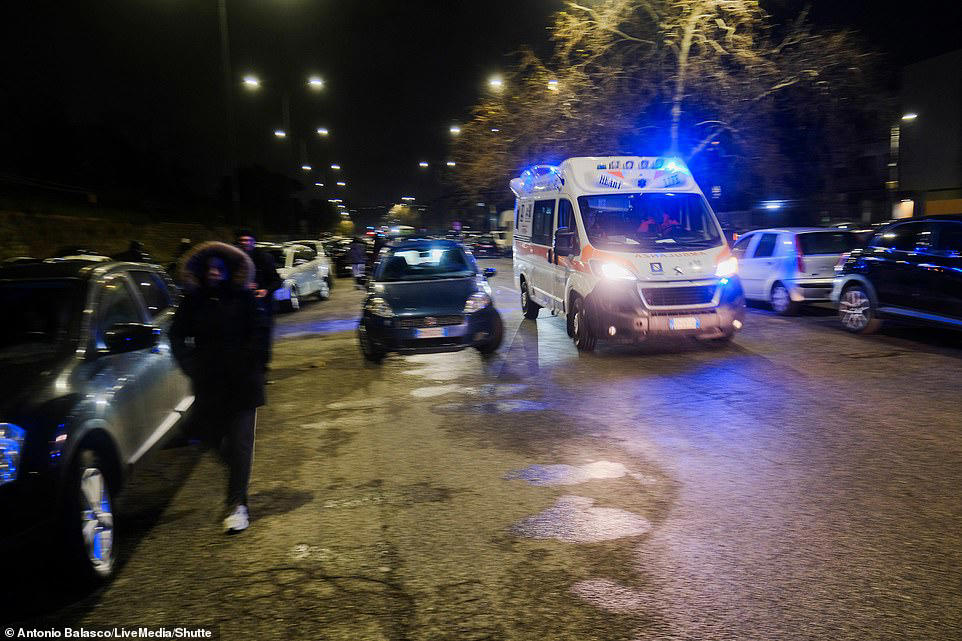 Powerful earthquake jolts Naples, sending residents fleeing