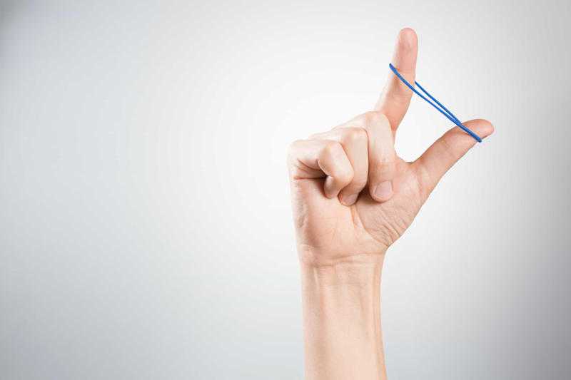 Using rubber bands Touching our faces, Licking our lips, Rubbing our eyes, Popping pimples, Using rubber bands, Using heat, Overwashing our hair, Not washing pillow cases, Biting our nails, Cover your nails, Distract yourself, Get a manicure, Eat well, Keep nails short, Apply cream