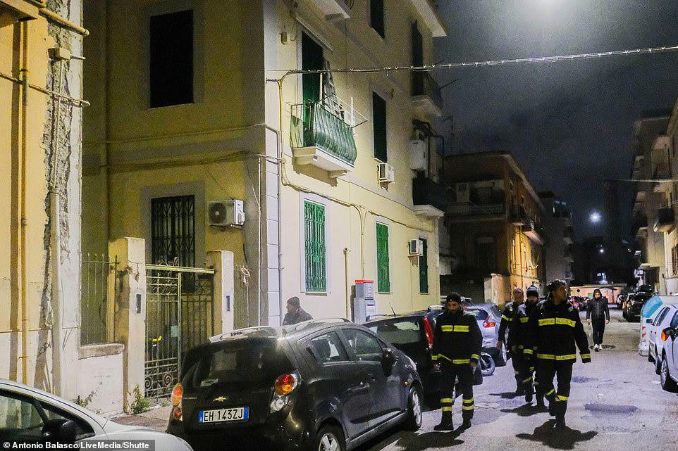 Powerful earthquake jolts Naples, sending residents fleeing