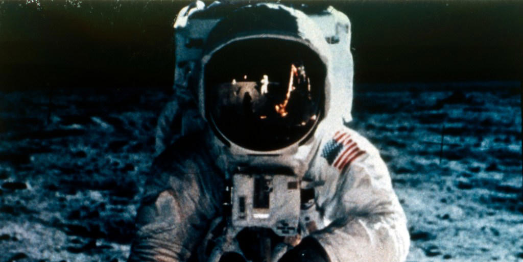 What was claimed?, Fact check, Fact Check, When was the Moon landing?, Are humans going back to the Moon?
