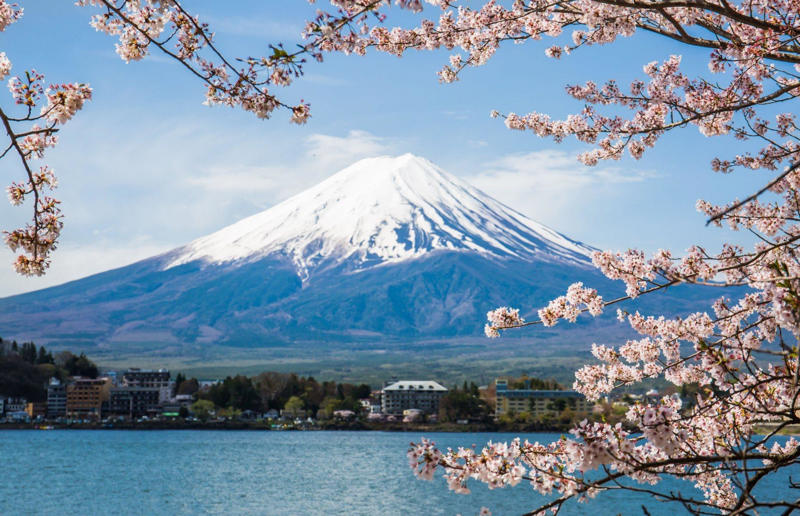4. Mount Fuji, Japan 19. Lake Natron, Tanzania, 18. Frying Pan Lake, New Zealand, 17. Table Mountain, South Africa, 16. Trolltunga, Norway, 15. Danakil Desert, Ethiopia, 14. Blue Mountains National Park, New South Wales, Australia, 13. El Caminito del Rey, Spain, 12. Great Blue Hole, Belize, 11. Mount Etna, Italy, 10. Hot Springs, Yellowstone National Park, Wyoming, USA, 9. The Eiger, Switzerland, 8. Bolton Strid, England, UK, 7. The Bay of Fundy, Nova Scotia and New Brunswick, Canada, 6. Ben Nevis, Scotland, UK, 5. Half Dome, Yosemite National Park, California, USA, 4. Mount Fuji, Japan, 3. Cliffs of Moher, Ireland, 2. Mount Everest, Nepal