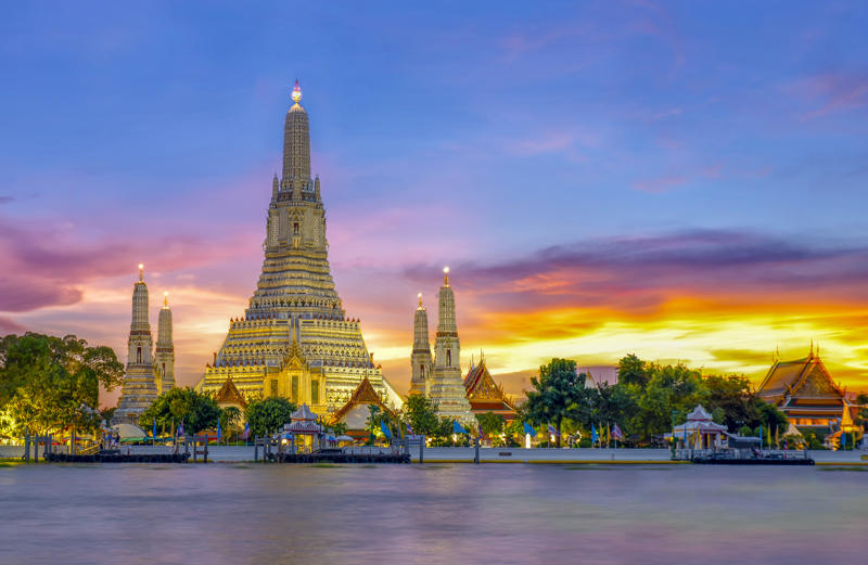 Wat Arun, Thailand Basilica Cistern, อิสตันบูล, ตุรกี, บิกเบน, ลอนดอน, อังกฤษ, ชลาคาร Adalaj, อินเดีย, ปอร์โตเวเนเร, อิตาลี, อุทยาน Rodrigues Alves, บราซิล, Rani ki Vav, อินเดีย, วัดอรุณ, ไทย, ประตูชัยถนนออกัสตา, โปรตุเกส, ทัชมาฮาล, อินเดีย, ป้อมแดง, อินเดีย, น้ำพุเทรวี, อิตาลี, ติวานากู, โบลิเวีย, สเบตลา, ตูนิเซีย, ป้อมจิตตอร์, อินเดีย, สวนจีน สิงคโปร์, เปตรา จอร์แดน, ซุ้มประตูคอนสแตนติน, อิตาลี, Yaxchilán, เม็กซิโก, โรงอาบน้ำคาราคัลลา, อิตาลี, San Miguel de Allende, เม็กซิโก, วิหารโอลิมเปียนซูส กรุงเอเธนส์ ประเทศกรีซ, ถ้ำฟราซาสซี ประเทศอิตาลี, สุสานซิลลูสตานี ประเทศเปรู, สำนักแห่งเอเธนส์ ประเทศกรีซ, ลาซซาเรตโตแห่งอันโคนา ประเทศอิตาลี, วิหารเอเรคธีออน กรีซ, อนุสรณ์สถานแห่งชาติเดวิลโพสต์ไพล์ แคลิฟอร์เนีย, สุสานหลวง เปตรา จอร์แดน, ตูลุม, เม็กซิโก, แบมบะระ, อังกฤษ, บูดาเปสต์, ฮังการี, ป้อมอาเมร์, อินเดีย, มาชูปิกชู, เปรู, ตอสสาเดอมาร์, สเปน, สวน Gonaitei, ญี่ปุ่น, วิคโลว์, ไอร์แลนด์, ปาเลงเก, เม็กซิโก, Bethesda Terrace, นิวยอร์ก, สหรัฐฯ, โบสถ์ซานปิเอโตร, อิตาลี, สวนชา, มณฑลฉางซิง, จีน, มัสยิด Tin Mal, โมร็อกโก, ป่าสงวนแห่งชาติ Uinta-Wasatch-Cache, ยูทาห์, สหรัฐอเมริกา, ไดโกจิ, เกียวโต, ญี่ปุ่น, แอริโซนา, สหรัฐอเมริกา, อุทยานประวัติศาสตร์แห่งรัฐ Ward Charcoal Ovens ใกล้อีลี, เนวาดา, Vallone dei Mulini, อิตาลี, อุทยานแห่งรัฐสมิธ ร็อค, ออริกอน, สหรัฐอเมริกา, San Juan de Gaztelugatxe, สเปน, ป้อมรายครห์, อินเดีย, หอสังเกตการณ์ทะเลทรายแกรนด์แคนยอน, แอริโซนา, สหรัฐฯ, พระราชวังอิมพีเรียล, ญี่ปุ่น, ซากปราสาทเพนนาร์ด, สหราชอาณาจักร, ปราสาทอิวะคุนิ, ญี่ปุ่น, จังหวัดนางาโนะ, ญี่ปุ่น, วิหารพาร์เธนอน, กรีซ, ปราสาท Classiebawn, ไอร์แลนด์, เชฟชาอูน, โมร็อกโก, สวนชินจูกุ เกียวเอ็น, ญี่ปุ่น, ลักซอร์, อียิปต์, สะพานโบราณจั่วอิง, จีน, ปราสาท Torrechiara, อิตาลี, สวนราชพฤกษ์, ไทย, กำแพงเมืองจีน, ซากปรักหักพังจัตุรัสโรมัน, อิตาลี, ป้อม Lovrijenac, โครเอเชีย, กังหันลมพิทสโตน, บักกิงแฮมเชอร์, คาซามิลา, สเปน, ซากปรักหักพังของชาวมายันในซูนานตูนิช, เบลีซ, กัสเตลโนด์ ลา ชาแปล, ฝรั่งเศส, ปราสาทเบร์ลังกา เด ดูเอโร, สเปน, วิหารลักซอร์, อียิปต์, ประตูราชสีห์, ตุรกี, Trethevy Quoit, คอร์นวอลล์, Tinghir, โมร็อกโก, ปราสาทวอลซิน, เบลเยียม, ปาลาซโซ เวคคิโอ, อิตาลี, วิหารแห่งโพไซดอน, กรีซ, ไรน์แลนด์-พาลาทิเนต, เยอรมนี, แคนยอนเดอเชลลี, แอริโซนา, สหรัฐอเมริกา, นิวยอร์ก ซิตี้, จังหวัดคาโย, เบลีซ, ทิกัล, เอลเปเตง, กัวเตมาลา
