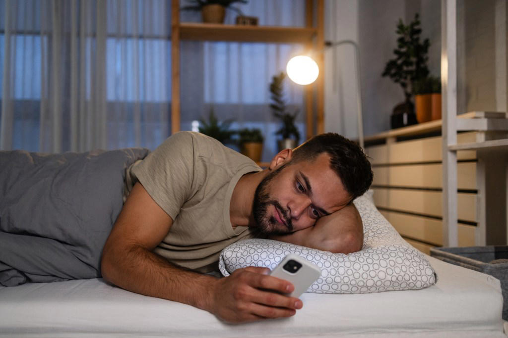 What is orthosomnia, and what causes it? What is orthosomnia, and what causes it?, What are the symptoms of orthosomnia?, How to tell if you're struggling with orthosomnia, Can you treat orthosomnia?