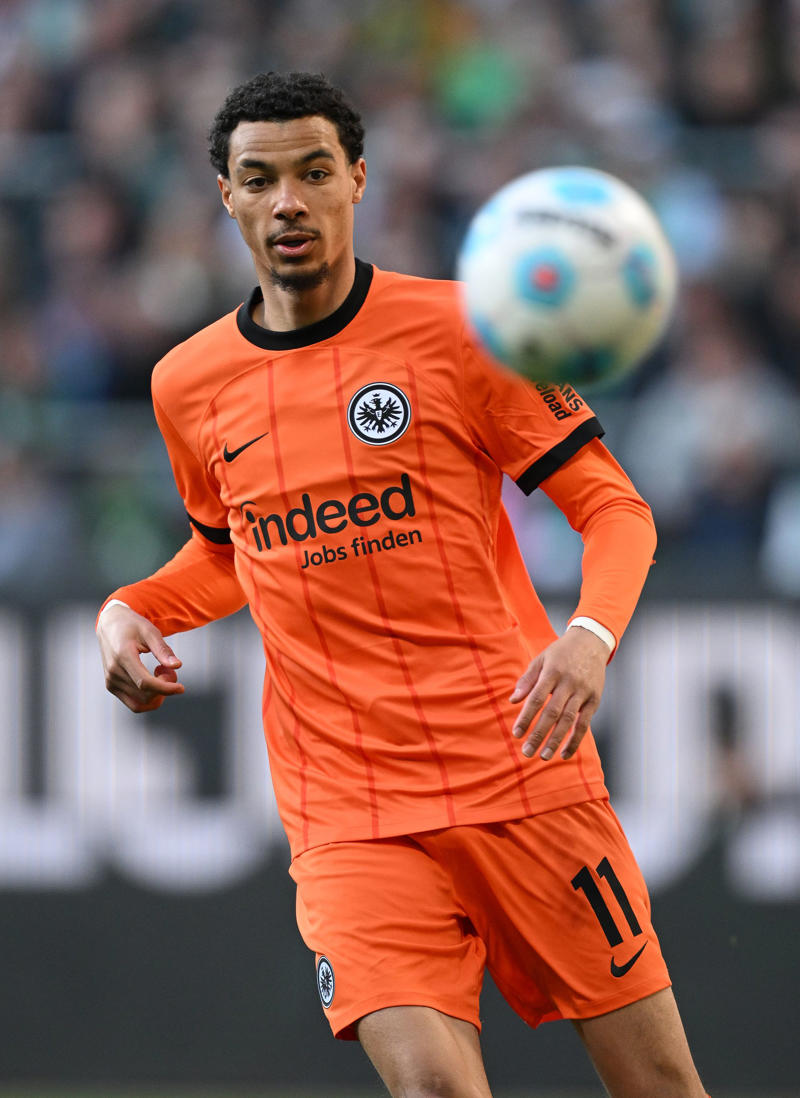 Latest transfer news headlines, Isak 'wants' Liverpool move, Tottenham, Simons interest, Man City rival Newcastle for Trafford, DONE DEAL!, Wissa is keen to leave Brentford, Madueke tipped for Arsenal left wing as key Martinelli difference revealed, DONE DEAL: Sels extends Forest stay, Leverkusen hope to hold on to Xhaka, City name preferred goalkeeper replacement, Maddison back in training but Kulusevski remains absent, Madueke to miss preseason tour, Jackson expected to stay at Chelsea, Ademola Lookman eyes Inter switch, Isak open to Saudi switch, Frank says risk of sack drove his desire to join Spurs, Madueke confirms Chelsea departure, DONE DEAL: Danilo completes Botafogo switch, Cunha set for his debut?, Instagram transfer hints..., Everton name City starlet atop transfer shortlist, Mbeumo set for weekend medical, Liverpool confirm permanent transfer, Chelsea unveil new scholarship class, Arsenal to seal Wright transfer, Morgan Gibbs-White 'sets deadline' for Tottenham transfer, Liverpool near Ekitike agreement, Man Utd agree Mbeumo deal, Snoop Dogg to Swansea, Liverpool hold Rodrygo talks, Elanga shirt number, Liverpool confirm signing, Gyokeres 'furious', West Ham agree deal, Liverpool get Ekitike boost, Antony exit latest, Tottenham exit, DONE DEAL, Man Utd could miss out on Mbeumo, Hugo Ekitike transfer request, Arsenal win race for Wright, Osimhen latest, Gyokeres message, Man City snap up Nypan, Man Utd submit third Mbeumo bid, AC Milan target Hojlund, DONE DEAL, DONE DEAL: Man City confirm Sverre Nypan, West Ham Walker-Peters talks confirmed, West Ham enquire for Grealish, West Ham in talks with Walker-Peters, Man Utd expect Mbeumo bid to be accepted, Mbeumo to Man Utd latest, Man Utd submit £70m third Mbeumo bid, Luton set to land Spurs keeper, Who is Olivia Smith? Arsenal's world-record signing, Jovic in line for La Liga return, Napoli after Milinkovic-Savic, PSV sign Plea, ICYMI: Koroma joins Orient, Newcastle Wissa interest throws Mbeumo to Man Utd in doubt, Juve pushing for Sancho, Inter after Lookman, Charlton land Apter, Newcastle interested in Wissa, Liverpool launch Ekitike bid, Inside Milambo to Brentford, Bayern make second Woltemade bid, Newcastle leave Ekitike talks, Smith joins Arsenal in world record move, Isak 'ready' for Liverpool move, Bournemouth hold firm on Zabarnyi, King pens new Fulham deal, Irankunda completes Watford medical, Staniforth pens new Villa deal, Leeds reach Stach agreement, Arias set for Wolves medical, Chelsea make Rogers 'top target', Liverpool advance on Ekitike, West Ham register Tavernier interest, Juve hold Rashford interest, Roma bid for Rios, Sunderland eyeing midfielders, Garnacho's Premier League preference, Sunderland ready Mundle contract, Man Utd set Antony price tag, Liverpool in pole for Rodrygo, Real consider Vinicius sale, Liverpool make Ekitike approach, Man Utd eye stunning swap